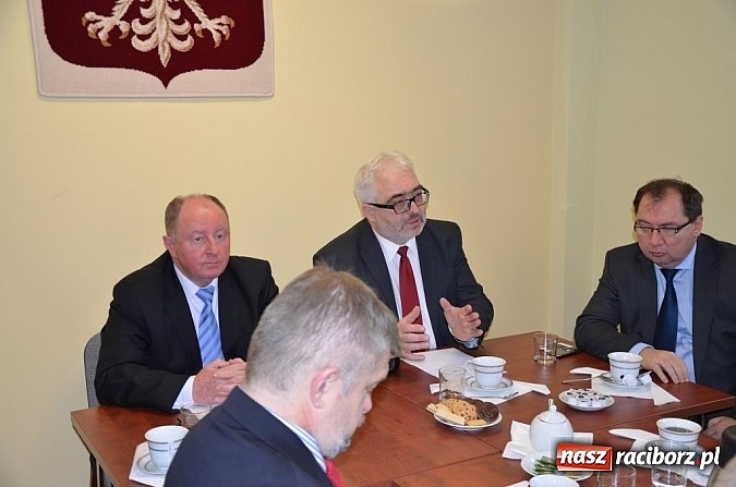 Zdjęcie w galerii na portalu naszraciborz.pl: Budowa zbiornika Racibórz - drogi gardłowa sprawa wiadomości z regionu