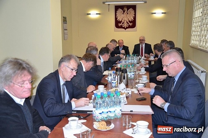 Zdjęcie w galerii na portalu naszraciborz.pl: Budowa zbiornika Racibórz - drogi gardłowa sprawa wiadomości z regionu