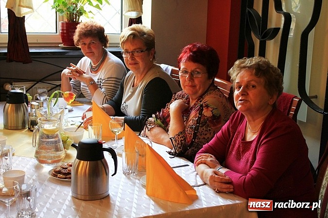 Zdjęcie w galerii na portalu naszraciborz.pl: Seniorzy z Centrum świętowali w Raciborskiej wiadomości z regionu