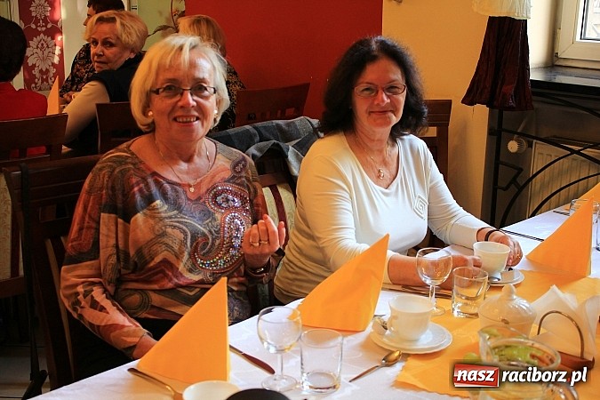 Zdjęcie w galerii na portalu naszraciborz.pl: Seniorzy z Centrum świętowali w Raciborskiej wiadomości z regionu