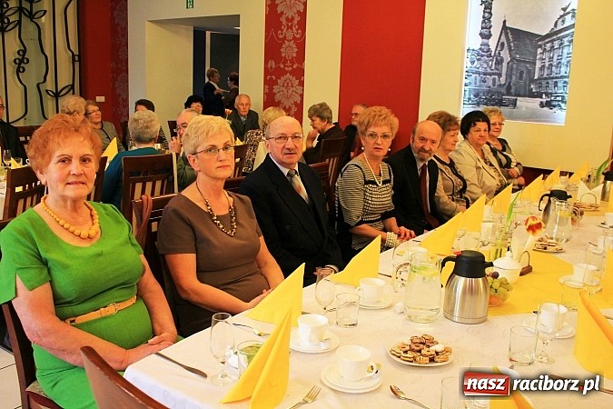 Zdjęcie w galerii na portalu naszraciborz.pl: Seniorzy z Centrum świętowali w Raciborskiej wiadomości z regionu
