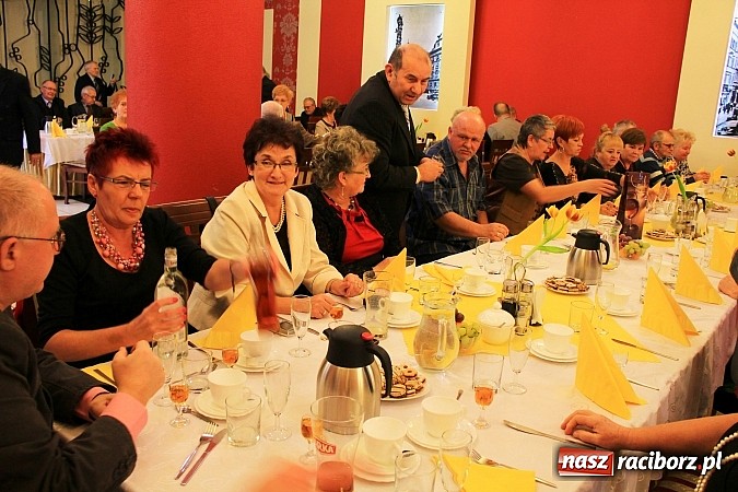 Zdjęcie w galerii na portalu naszraciborz.pl: Seniorzy z Centrum świętowali w Raciborskiej wiadomości z regionu