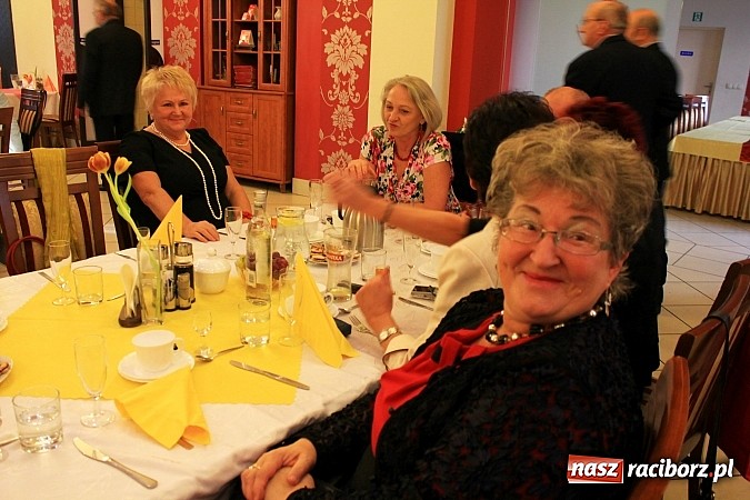 Zdjęcie w galerii na portalu naszraciborz.pl: Seniorzy z Centrum świętowali w Raciborskiej wiadomości z regionu