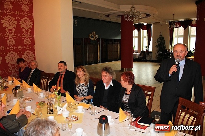 Zdjęcie w galerii na portalu naszraciborz.pl: Seniorzy z Centrum świętowali w Raciborskiej wiadomości z regionu