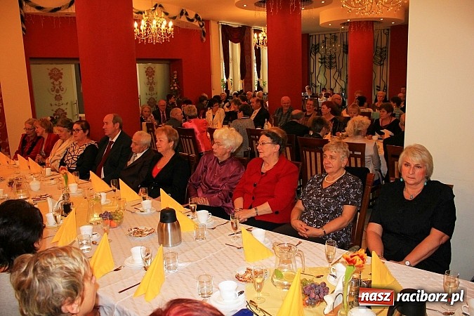 Zdjęcie w galerii na portalu naszraciborz.pl: Seniorzy z Centrum świętowali w Raciborskiej wiadomości z regionu