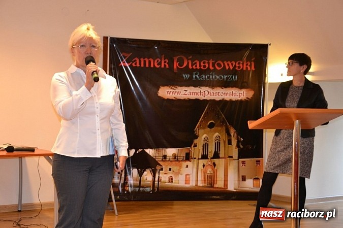 Zdjęcie w galerii na portalu naszraciborz.pl: Biznes spotkał się z młodzieżą na zamku wiadomości z regionu