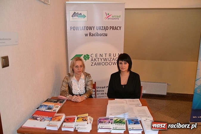 Zdjęcie w galerii na portalu naszraciborz.pl: Biznes spotkał się z młodzieżą na zamku wiadomości z regionu