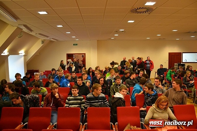 Zdjęcie w galerii na portalu naszraciborz.pl: Biznes spotkał się z młodzieżą na zamku wiadomości z regionu