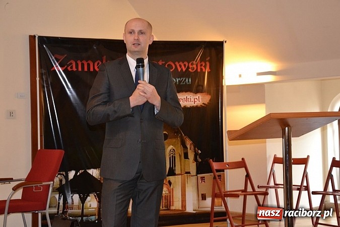 Zdjęcie w galerii na portalu naszraciborz.pl: Biznes spotkał się z młodzieżą na zamku wiadomości z regionu