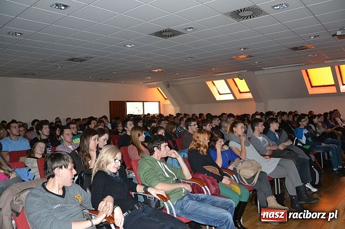 Zdjęcie w galerii na portalu naszraciborz.pl: Biznes spotkał się z młodzieżą na zamku wiadomości z regionu