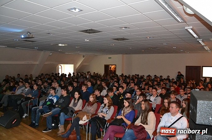 Zdjęcie w galerii na portalu naszraciborz.pl: Biznes spotkał się z młodzieżą na zamku wiadomości z regionu