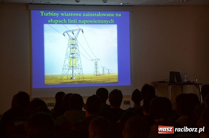 Zdjęcie w galerii na portalu naszraciborz.pl: Biznes spotkał się z młodzieżą na zamku wiadomości z regionu