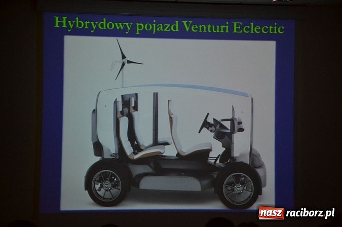 Zdjęcie w galerii na portalu naszraciborz.pl: Biznes spotkał się z młodzieżą na zamku wiadomości z regionu