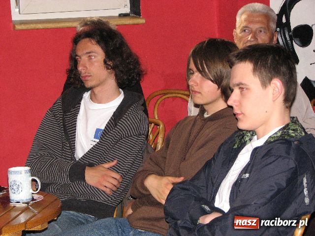 Zdjęcie w galerii na portalu naszraciborz.pl: Nadciąga koniec prasy drukowanej? wiadomości z regionu