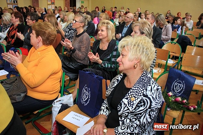 Zdjęcie w galerii na portalu naszraciborz.pl: SP 18 świętuje 20-lecie istnienia wiadomości z regionu