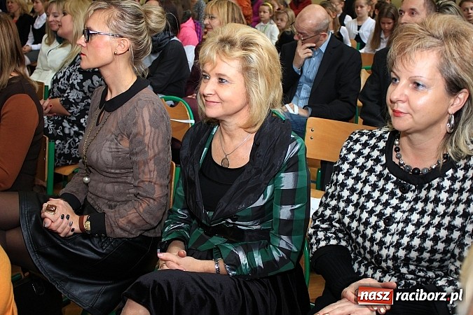 Zdjęcie w galerii na portalu naszraciborz.pl: SP 18 świętuje 20-lecie istnienia wiadomości z regionu