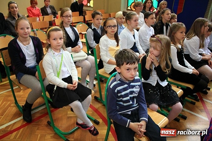 Zdjęcie w galerii na portalu naszraciborz.pl: SP 18 świętuje 20-lecie istnienia wiadomości z regionu