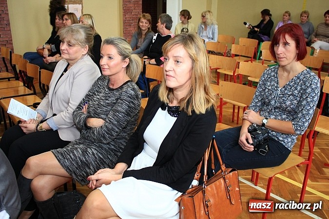 Zdjęcie w galerii na portalu naszraciborz.pl: SP 18 świętuje 20-lecie istnienia wiadomości z regionu