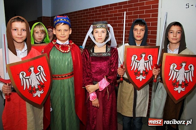 Zdjęcie w galerii na portalu naszraciborz.pl: SP 18 świętuje 20-lecie istnienia wiadomości z regionu