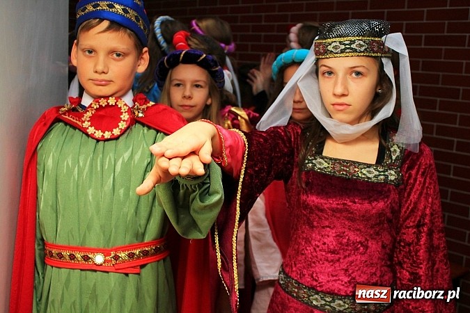 Zdjęcie w galerii na portalu naszraciborz.pl: SP 18 świętuje 20-lecie istnienia wiadomości z regionu