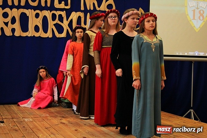 Zdjęcie w galerii na portalu naszraciborz.pl: SP 18 świętuje 20-lecie istnienia wiadomości z regionu