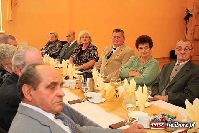 Zdjęcie w galerii na portalu naszraciborz.pl: 20 par z gminy Kornowac otrzymało medale za długoletnie pożycie małżeńskie wiadomości z regionu