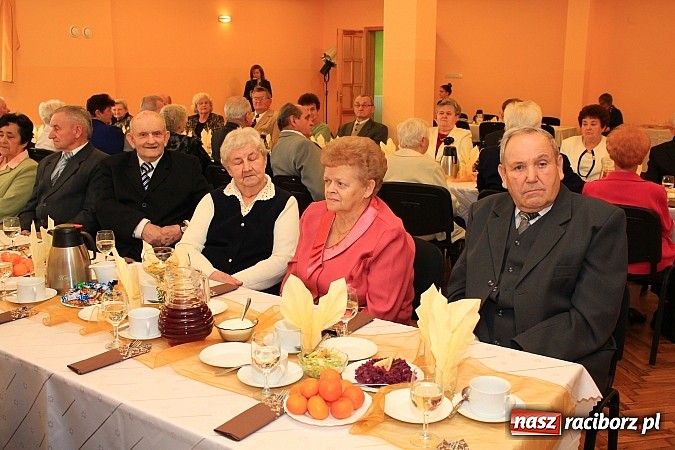 Zdjęcie w galerii na portalu naszraciborz.pl: 20 par z gminy Kornowac otrzymało medale za długoletnie pożycie małżeńskie wiadomości z regionu