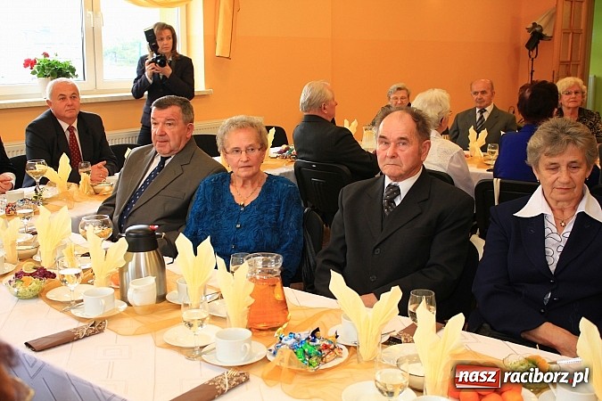 Zdjęcie w galerii na portalu naszraciborz.pl: 20 par z gminy Kornowac otrzymało medale za długoletnie pożycie małżeńskie wiadomości z regionu