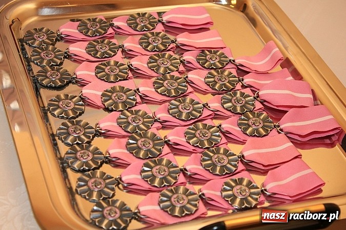 Zdjęcie w galerii na portalu naszraciborz.pl: 20 par z gminy Kornowac otrzymało medale za długoletnie pożycie małżeńskie wiadomości z regionu