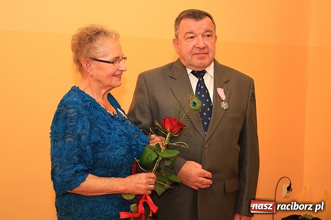 Zdjęcie w galerii na portalu naszraciborz.pl: 20 par z gminy Kornowac otrzymało medale za długoletnie pożycie małżeńskie wiadomości z regionu