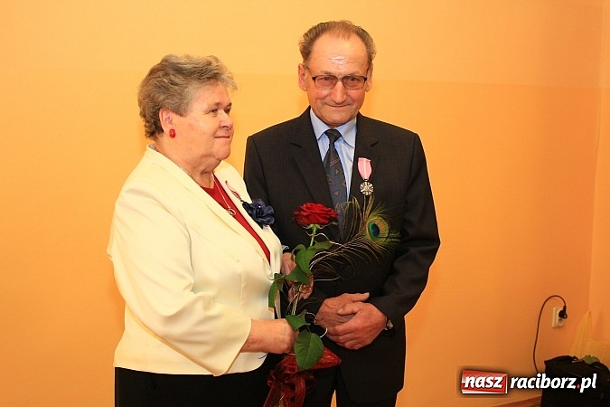 Zdjęcie w galerii na portalu naszraciborz.pl: 20 par z gminy Kornowac otrzymało medale za długoletnie pożycie małżeńskie wiadomości z regionu