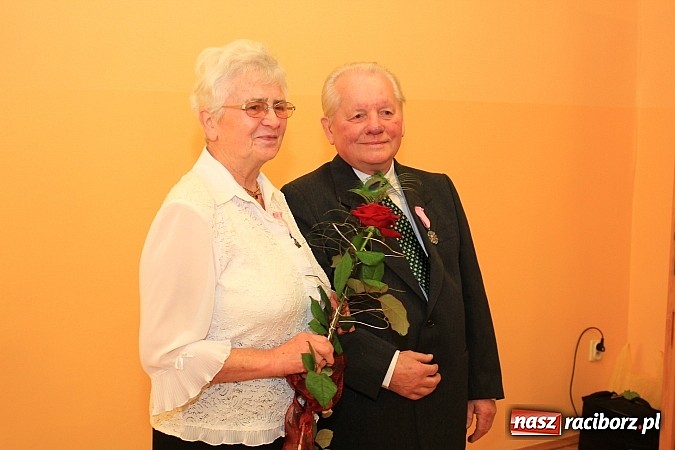 Zdjęcie w galerii na portalu naszraciborz.pl: 20 par z gminy Kornowac otrzymało medale za długoletnie pożycie małżeńskie wiadomości z regionu