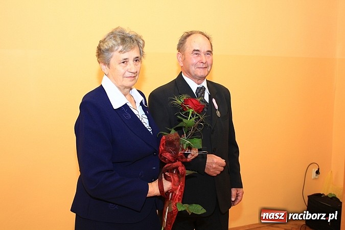Zdjęcie w galerii na portalu naszraciborz.pl: 20 par z gminy Kornowac otrzymało medale za długoletnie pożycie małżeńskie wiadomości z regionu