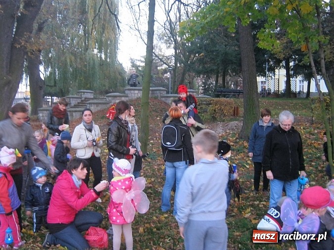 Zdjęcie w galerii na portalu naszraciborz.pl: Maluchy z Chałupek z przyrodą są za pan brat wiadomości z regionu
