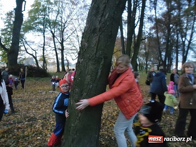 Zdjęcie w galerii na portalu naszraciborz.pl: Maluchy z Chałupek z przyrodą są za pan brat wiadomości z regionu