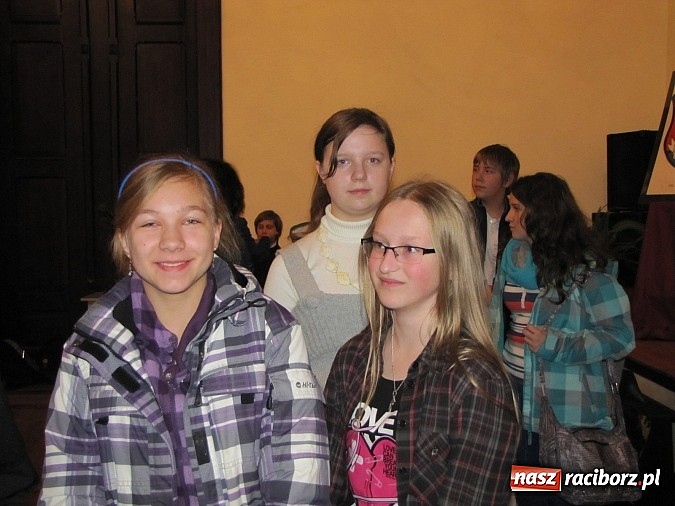 Zdjęcie w galerii na portalu naszraciborz.pl: Młodzi monodramiści z Raciborza na konkursie w G5 wiadomości z regionu
