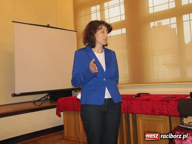 Zdjęcie w galerii na portalu naszraciborz.pl: Młodzi monodramiści z Raciborza na konkursie w G5 wiadomości z regionu