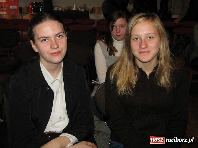 Zdjęcie w galerii na portalu naszraciborz.pl: Młodzi monodramiści z Raciborza na konkursie w G5 wiadomości z regionu