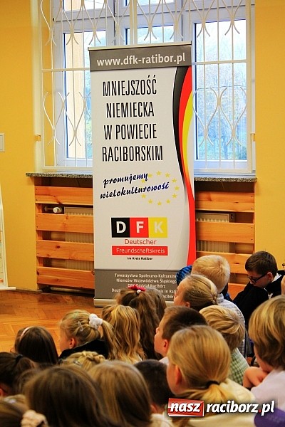Zdjęcie w galerii na portalu naszraciborz.pl: Piąty Dzień Kultury Niemieckiej w SP 5 wiadomości z regionu