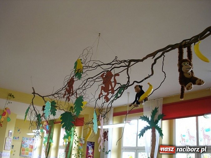 Zdjęcie w galerii na portalu naszraciborz.pl: Afrykańskie klimaty w Przedszkolu nr 17 wiadomości z regionu