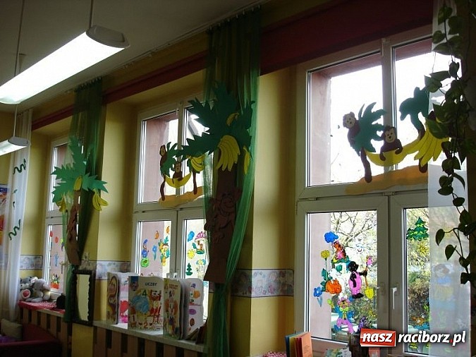 Zdjęcie w galerii na portalu naszraciborz.pl: Afrykańskie klimaty w Przedszkolu nr 17 wiadomości z regionu