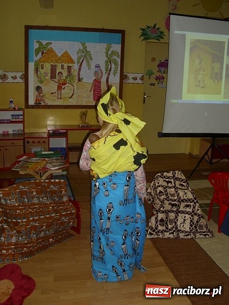 Zdjęcie w galerii na portalu naszraciborz.pl: Afrykańskie klimaty w Przedszkolu nr 17 wiadomości z regionu