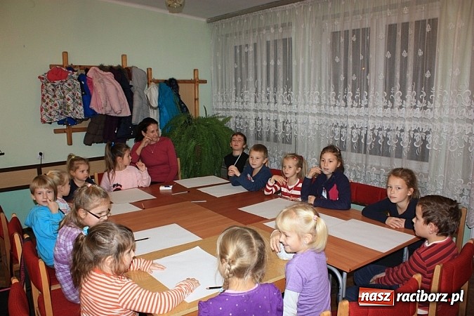 Zdjęcie w galerii na portalu naszraciborz.pl: Japonia - motyl i kwiat. Warsztaty w Krzanowicach wiadomości z regionu