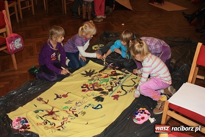 Zdjęcie w galerii na portalu naszraciborz.pl: Japonia - motyl i kwiat. Warsztaty w Krzanowicach wiadomości z regionu