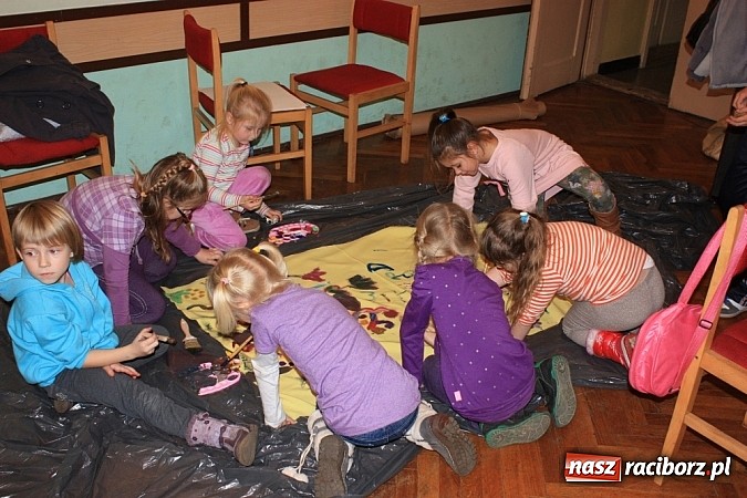 Zdjęcie w galerii na portalu naszraciborz.pl: Japonia - motyl i kwiat. Warsztaty w Krzanowicach wiadomości z regionu