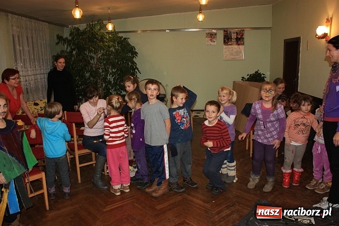 Zdjęcie w galerii na portalu naszraciborz.pl: Japonia - motyl i kwiat. Warsztaty w Krzanowicach wiadomości z regionu