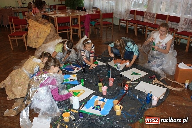 Zdjęcie w galerii na portalu naszraciborz.pl: Japonia - motyl i kwiat. Warsztaty w Krzanowicach wiadomości z regionu