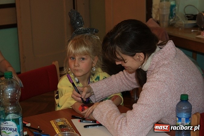 Zdjęcie w galerii na portalu naszraciborz.pl: Japonia - motyl i kwiat. Warsztaty w Krzanowicach wiadomości z regionu