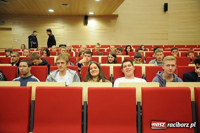 Zdjęcie w galerii na portalu naszraciborz.pl: Młodzież z gminy Krzyżanowice ugoszczona na Akademii G&oacute;rniczo-Hutniczej wiadomości z regionu