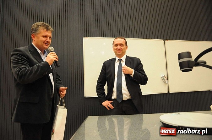 Zdjęcie w galerii na portalu naszraciborz.pl: Młodzież z gminy Krzyżanowice ugoszczona na Akademii G&oacute;rniczo-Hutniczej wiadomości z regionu